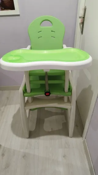 Trona de bebé multi-posición