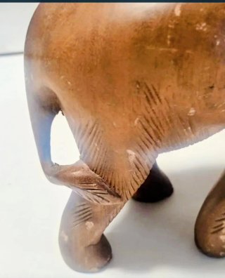 Escultura de teca: Elefante con cría