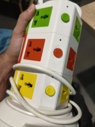 Regleta Vertical 12 Tomas Schuko