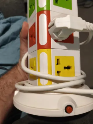 Regleta Vertical 12 Tomas Schuko