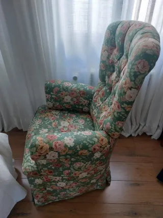 Poltrona vintage a fiori