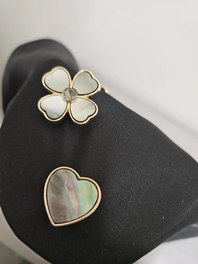 Broche fantasia. Prezzi nella descrizione.