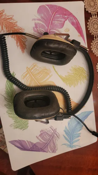Auriculares cascos retro años 80