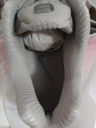 Nike Shox R4 College Grey / Flat Pewter