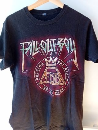 Camiseta Fall Out Boy Negra