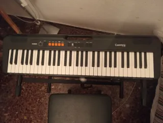 Teclado Casio 5/8 con Base y Butaca