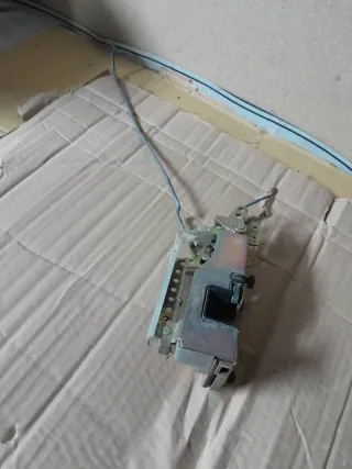 Cerradura Puerta delantera VW t4 del derecha