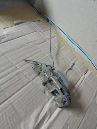 Cerradura Puerta delantera VW t4 del derecha