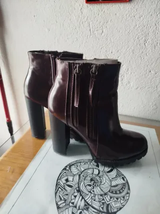 Botas charol mujer tacón alto