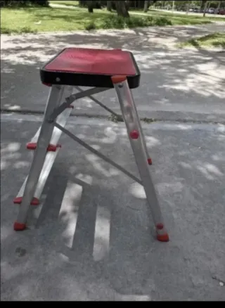 Escalera 3 peldaños aluminio