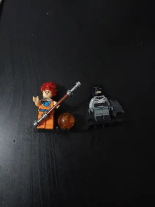Figuras Goku y Batman