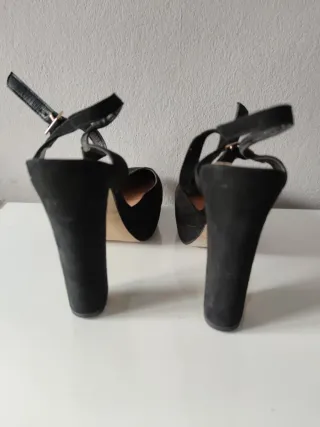 Sandalias tacón Lefties