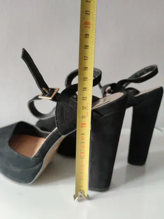 Sandalias tacón Lefties