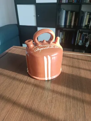 Botijo de cerámica St. Domingo Argentona 2001.