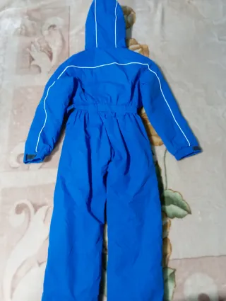 Mono de nieve azul talla 8