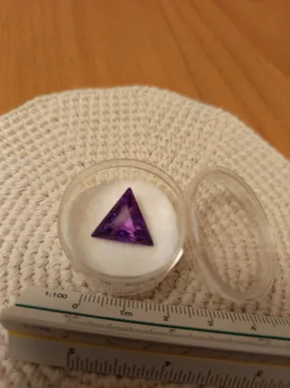 Amatista corte triangular