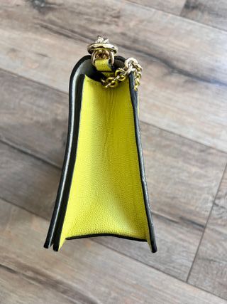 Bolso Furla verde y dorado