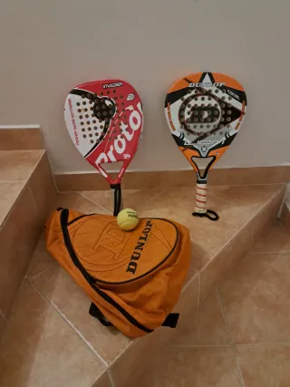 Raquetas de pádel y mochila Dunlop