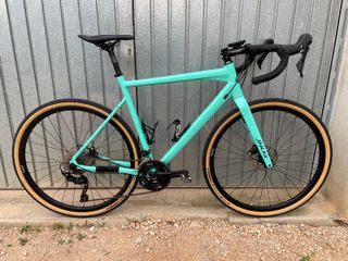 Bici Gravel Megamo Jakar 30 + ruedas de carretera