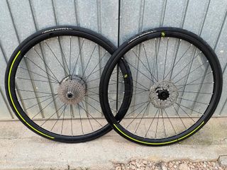 Bici Gravel Megamo Jakar 30 + ruedas de carretera