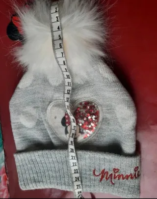 Gorro con pompòn, Minnie