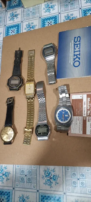 Reloj Citizen Dorado y Blanco