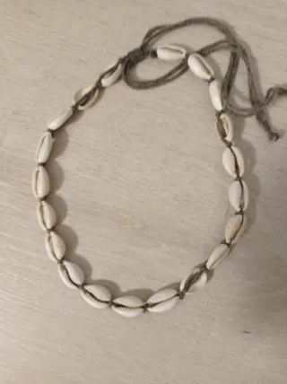 Collar de conchas para chica