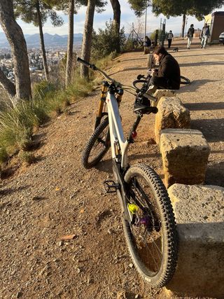 YT Tues Pro Race