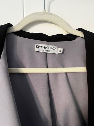 Traje Dew & Corch Gris y Negro