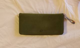 Monedero billetero Parfois verde. Regalo neceser