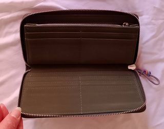 Monedero billetero Parfois verde. Regalo neceser