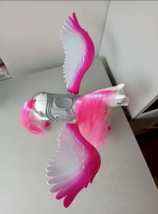 Pegaso 23 cm, para muñecas tipo Barbie