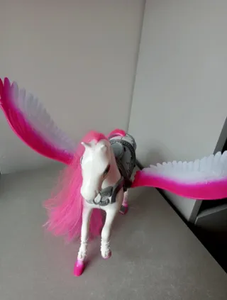 Pegaso 23 cm, para muñecas tipo Barbie
