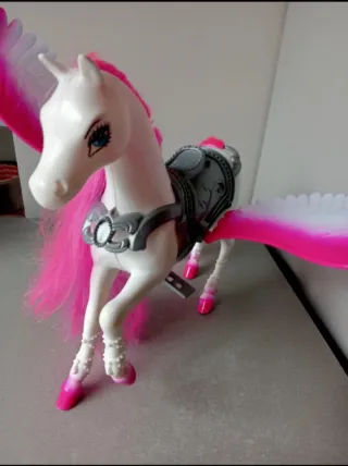 Pegaso 23 cm, para muñecas tipo Barbie