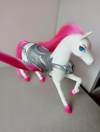Pegaso 23 cm, para muñecas tipo Barbie