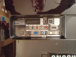 Televisor Samsung Negro/rojo