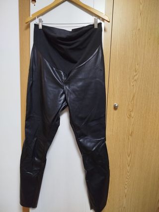 Pantalón premamá efecto piel Talla L
