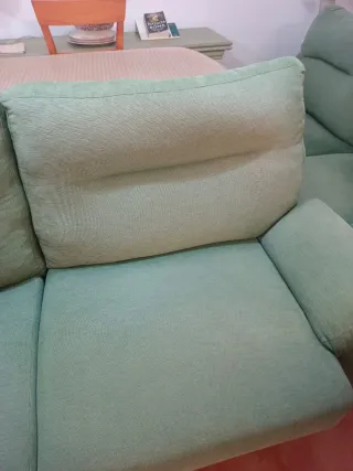 Sofá 2 plazas verde oliva