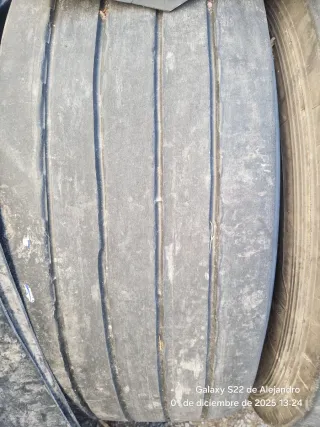 3 Neumáticos Michelin Semirremolque 385/65 R22.5