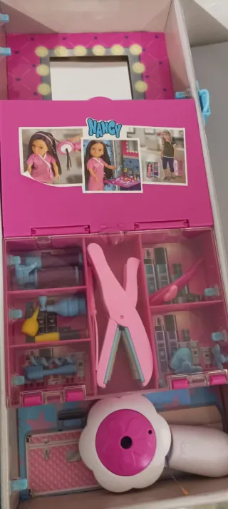 Muñeca Nancy Peluquera Maletín Accesorios