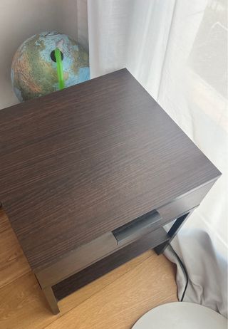 2 Mesitas de Noche Ikea Madera y Metal