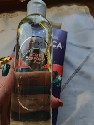 Mine Gel de Baño y Aceite Corporal Beige