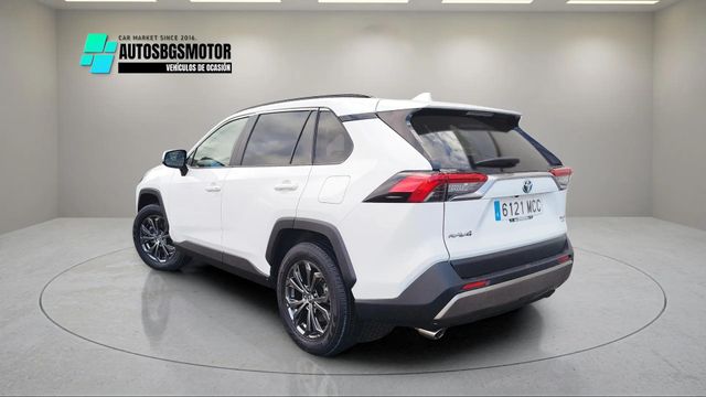 Toyota RAV4 220H 4WD 2022