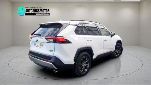 Toyota RAV4 220H 4WD 2022