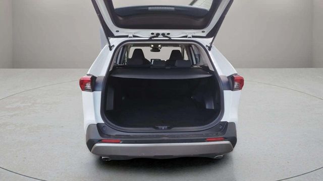 Toyota RAV4 220H 4WD 2022