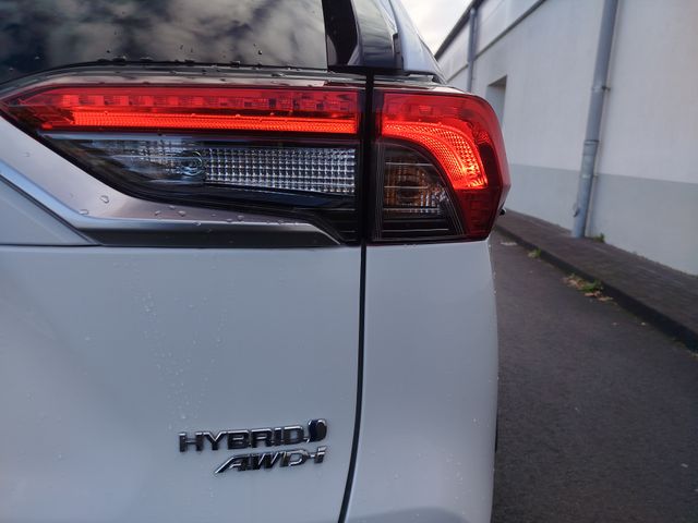 Toyota RAV4 220H 4WD 2022