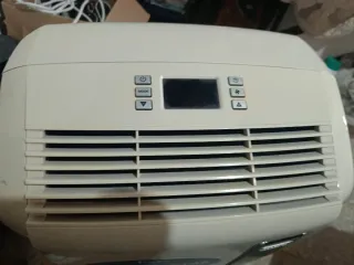 2 Aires Acondicionado DeLonghi Pinguino.