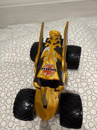 Coche de Juguete Bakugan Dorado