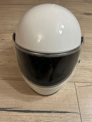 Casco de moto blanco integral
