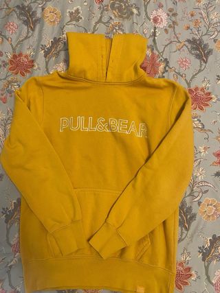 Sudadera Pull&Bear amarilla chico en talla S